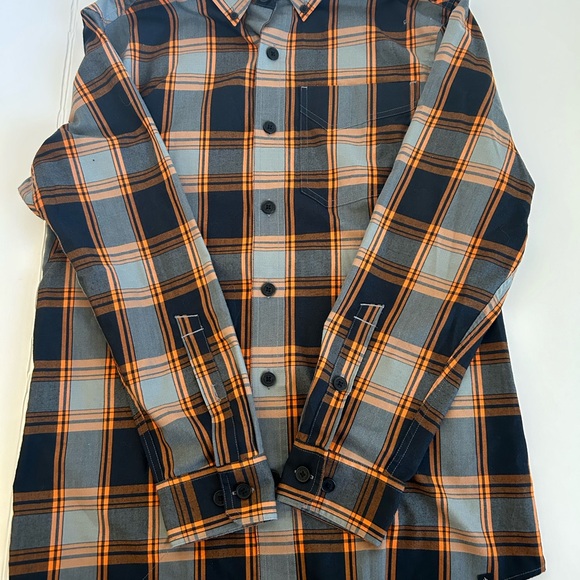 Alaskan HardGear by Duluth men long sleeve shirt M
Duluth Untucked - Picture 6 of 12